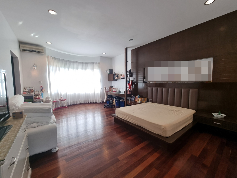 Bungalow for Sale in Klang (Selangor) - Alex Lee - Bedroom - PropertyGuru.com.my