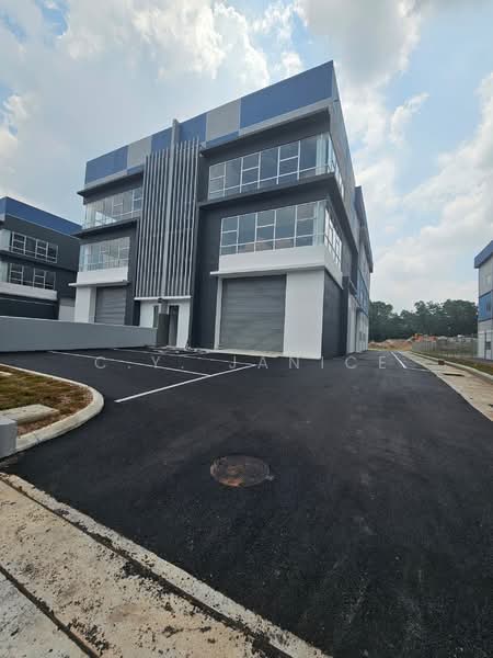 Factory for Sale in Seri Kembangan (Selangor) - C.Y. Janice - Exterior - PropertyGuru.com.my