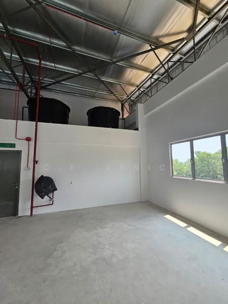 Factory for Sale in Seri Kembangan (Selangor) - C.Y. Janice - Interior - PropertyGuru.com.my