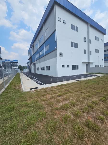 Factory for Sale in Seri Kembangan (Selangor) - C.Y. Janice - Exterior - PropertyGuru.com.my