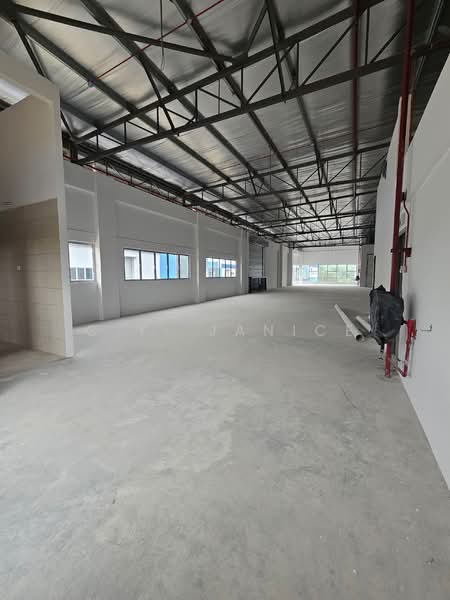 Factory for Sale in Seri Kembangan (Selangor) - C.Y. Janice - Interior - PropertyGuru.com.my