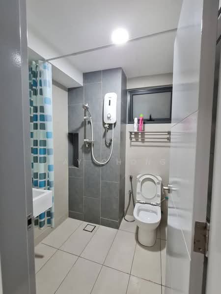 Condominium for Sale at The Resident - Ray Chong - Bathroom - PropertyGuru.com.my