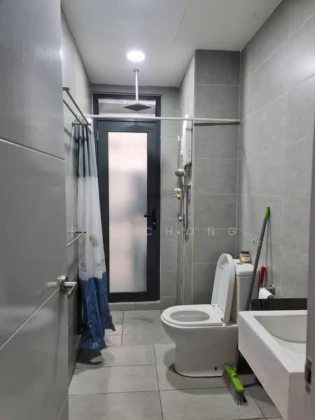 Condominium for Sale at The Resident - Ray Chong - Bathroom - PropertyGuru.com.my
