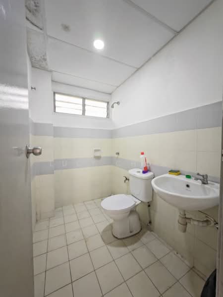 2-storey Terraced House for Rent in Kota Emerald (Rawang) - Lucy Chow - Bathroom - PropertyGuru.com.my