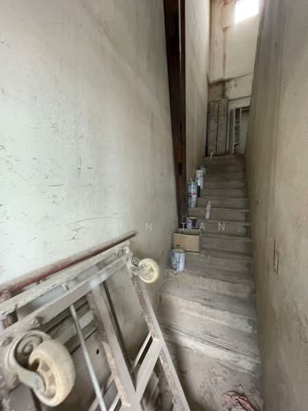 Terrace Factory for Sale in Taman Perindustrian Puchong (Puchong) - Kevin Tan - Corridor - PropertyGuru.com.my