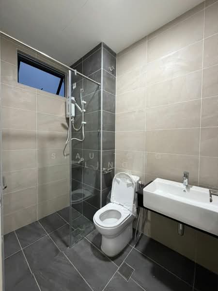 Danga Sutera untuk Untuk Disewa - RM 5,000 /bulan, Mac 2026 - Bathroom - PropertyGuru.com.my
