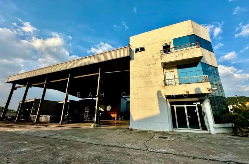 Commercial Bungalow for Sale in Serdang (Seri Kembangan) - Sarah Choong - Exterior - PropertyGuru.com.my