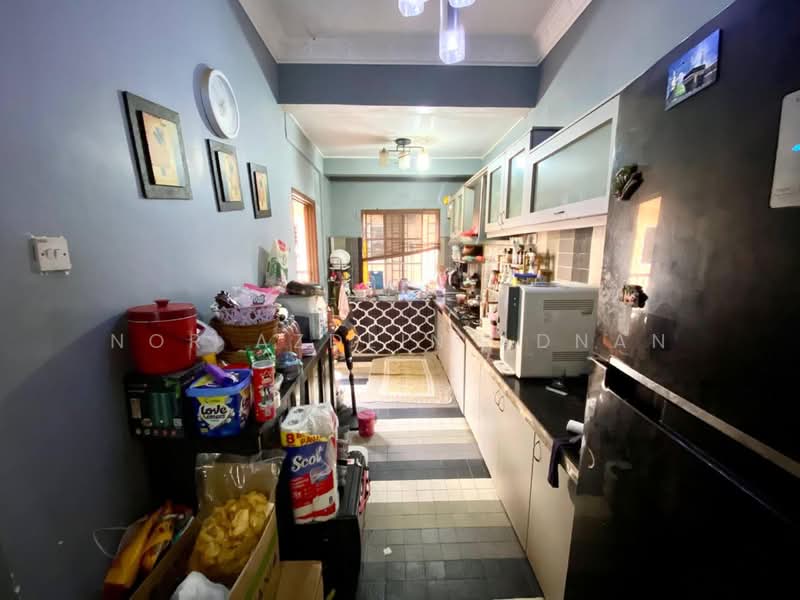 2-storey Terraced House for Sale in Taman Impian Putra (Bangi) - Nor Azdlin Adnan - Kitchen - PropertyGuru.com.my