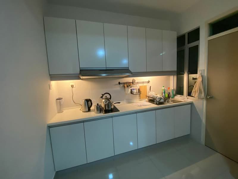 Austin Suites (Permata Austin) untuk Untuk Disewa - RM 2,200 /bulan, Mac 2026 - Kitchen - PropertyGuru.com.my