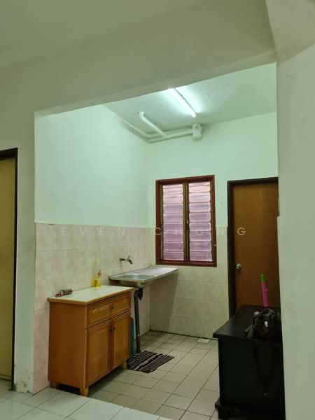 Flat for Sale at Taman Orkid - Even Chong - Kitchen - PropertyGuru.com.my