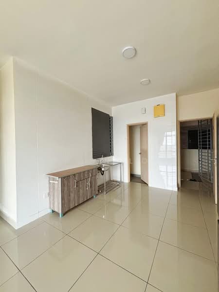 Service Residence for Rent at ARC @ Austin Hills - Ivan Lo - Kitchen - PropertyGuru.com.my