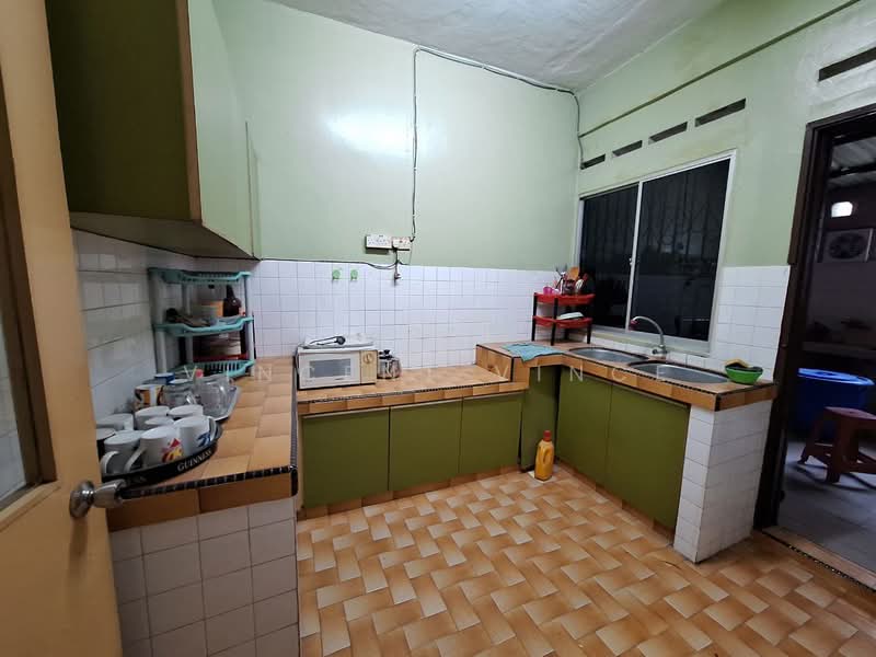 Taman Bukit Kajang untuk Untuk Dijual - RM 480,000, Mac 2026 - Kitchen - PropertyGuru.com.my