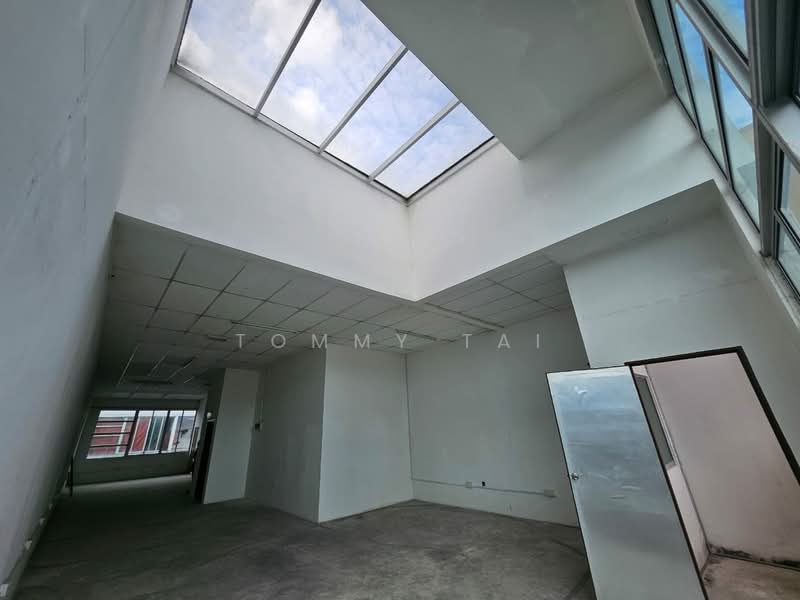 Shop / Office for Rent in Taman Mutiara Mas (Skudai) - Tommy Tai - Interior - PropertyGuru.com.my