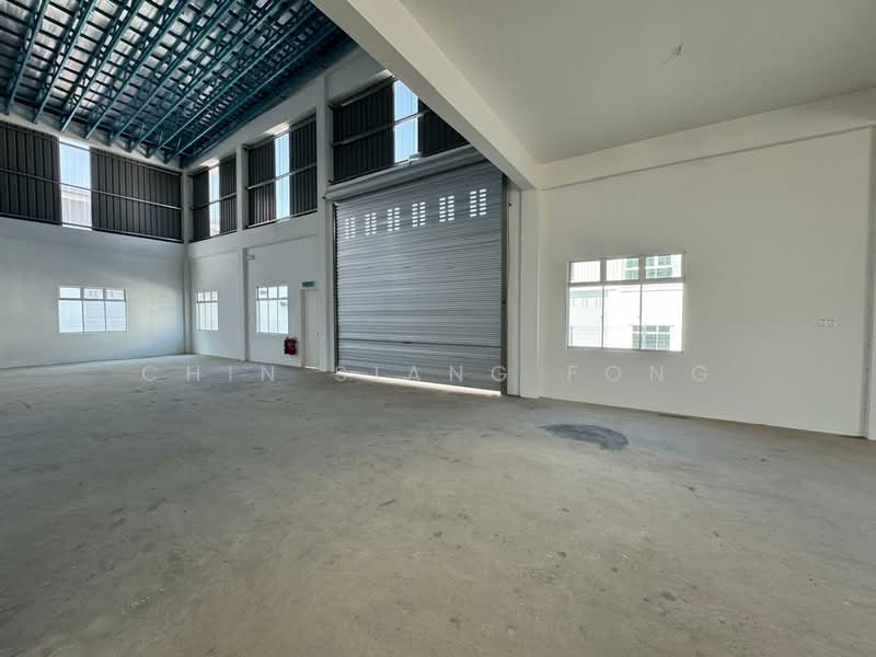Semi-D Factory for Rent in Industri Ayer Keroh (Ayer Keroh) - Chin Siang Fong - Interior - PropertyGuru.com.my