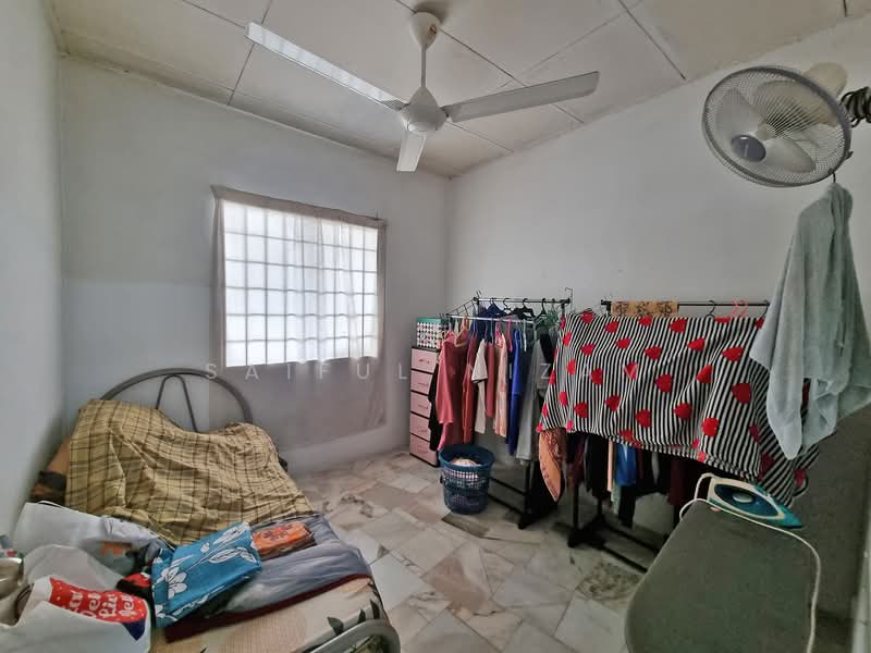 Apartment for Sale at Astana Alam Apartment 3 - Saiful Nizam - Bedroom - PropertyGuru.com.my