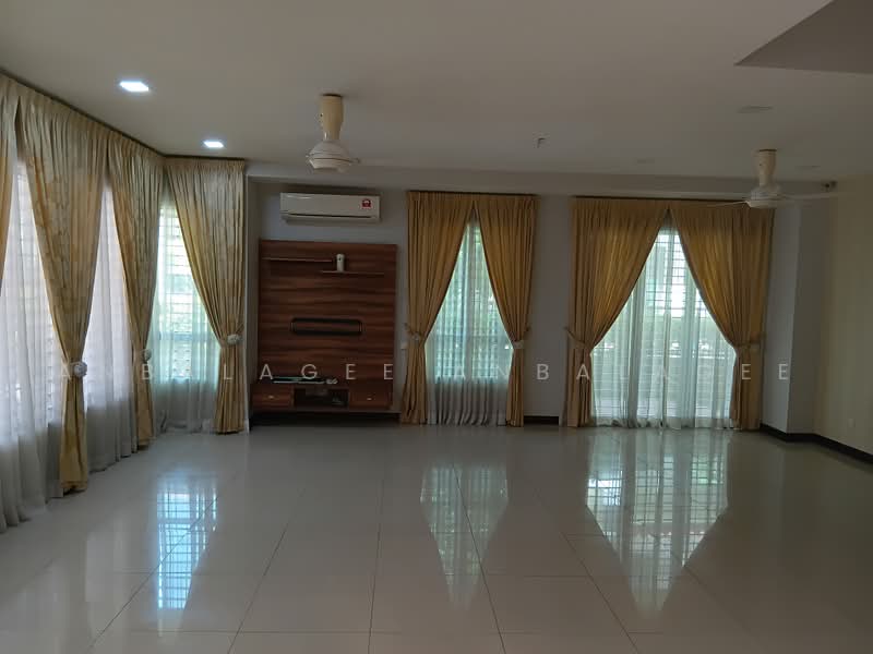 Bungalow for Sale in Country Heights (Kajang) - Anbalagee Anbalagee - Living Room - PropertyGuru.com.my