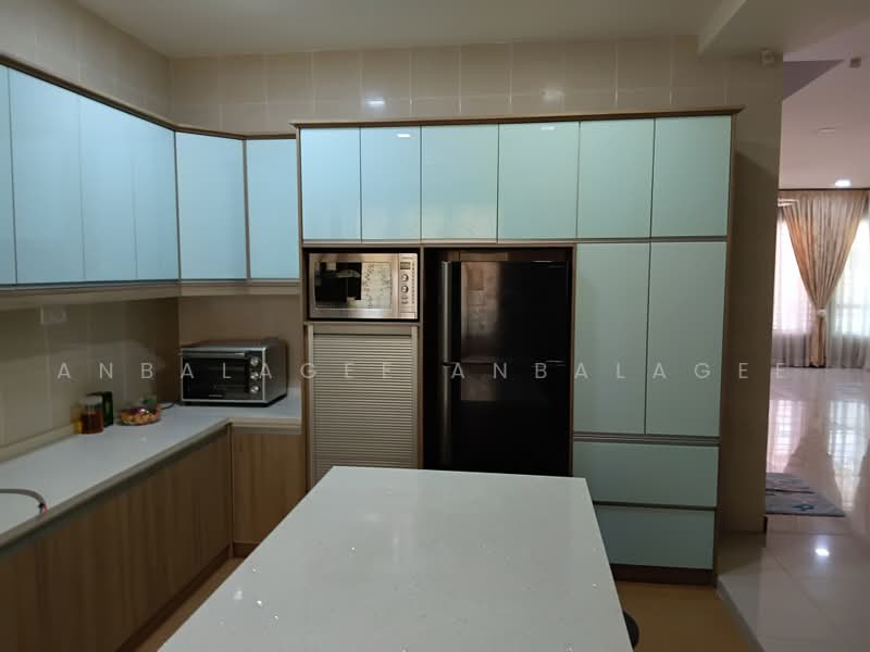 Bungalow for Sale in Country Heights (Kajang) - Anbalagee Anbalagee - Kitchen - PropertyGuru.com.my