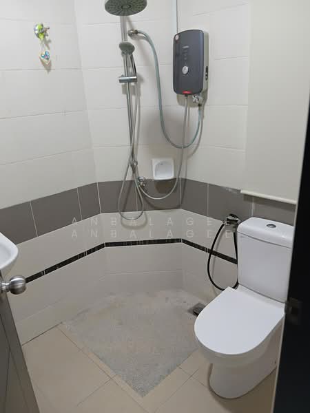 Bungalow for Sale in Country Heights (Kajang) - Anbalagee Anbalagee - Bathroom - PropertyGuru.com.my
