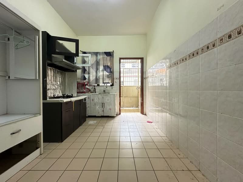 BK5 untuk Untuk Dijual - RM 860,000, Mac 2026 - Kitchen - PropertyGuru.com.my