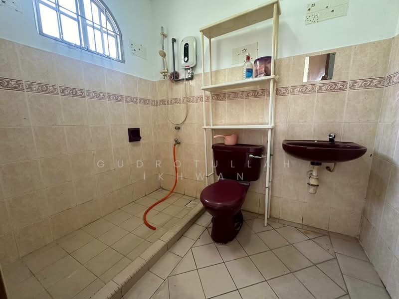 BK5 untuk Untuk Dijual - RM 860,000, Mac 2026 - Bathroom - PropertyGuru.com.my