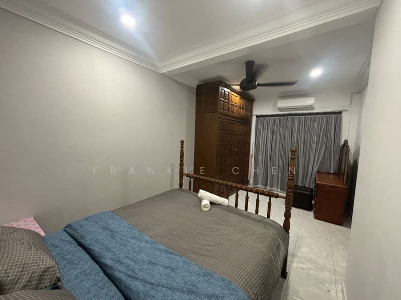 Semi-Detached House for Rent in Taman Iskandar (Johor Bahru) - Frankie Chen - Bedroom - PropertyGuru.com.my
