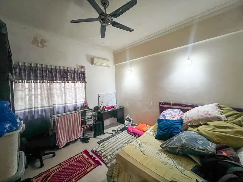 Semi-Detached House for Sale in Taman Taming Maju (Cheras) - Zarema Kulbuzheva - Bedroom - PropertyGuru.com.my