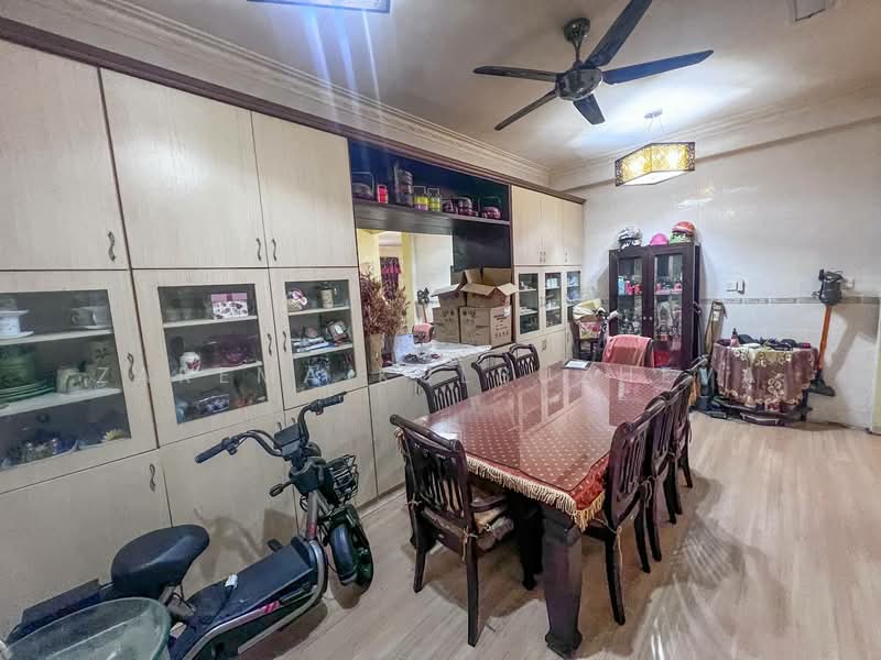 Semi-Detached House for Sale in Taman Taming Maju (Cheras) - Zarema Kulbuzheva - Dining Room - PropertyGuru.com.my