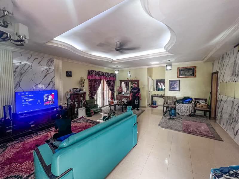 Semi-Detached House for Sale in Taman Taming Maju (Cheras) - Zarema Kulbuzheva - Living Room - PropertyGuru.com.my