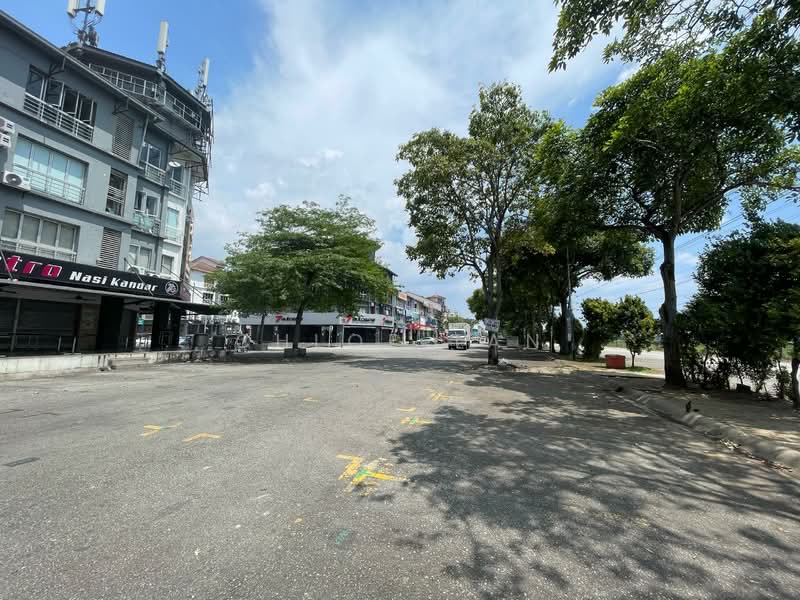Kedai / Pejabat untuk Disewa di Seksyen U13 (Setia Alam) - Chloe Tan - Exterior - PropertyGuru.com.my