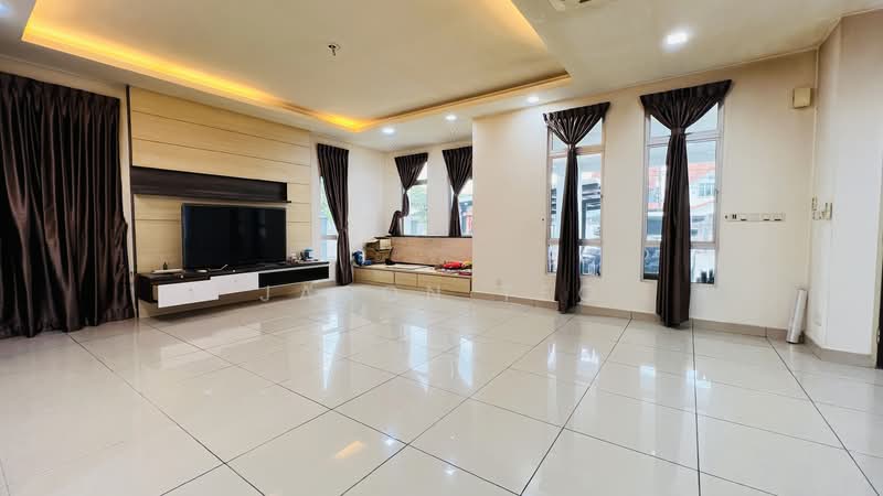 Semi-Detached House for Sale in Bandar Putra (Kulai) - Jason Teo - Living Room - PropertyGuru.com.my