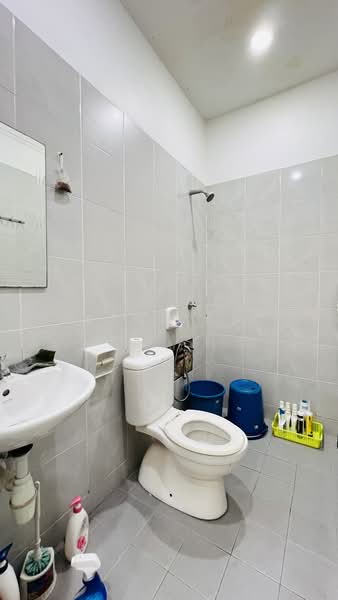 Semi-Detached House for Sale in Bandar Putra (Kulai) - Jason Teo - Bathroom - PropertyGuru.com.my