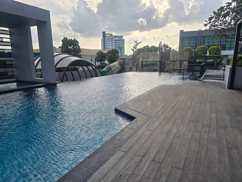 Sky Trees untuk Untuk Disewa - RM 2,400 /bulan, Mac 2026 - Pool - PropertyGuru.com.my