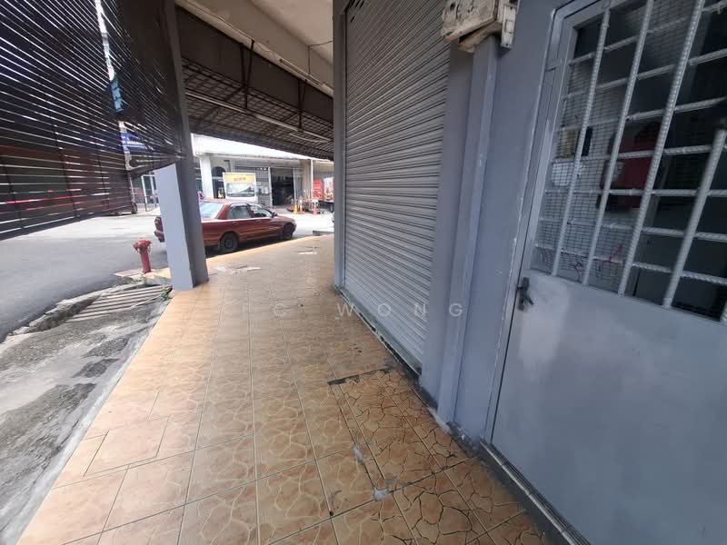 Shop for Rent in Petaling Jaya (Selangor) - FC Wong - Exterior - PropertyGuru.com.my