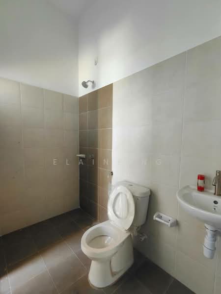 Cluster House for Rent in Johor Bahru (Johor) - Elaine Ng - Bathroom - PropertyGuru.com.my