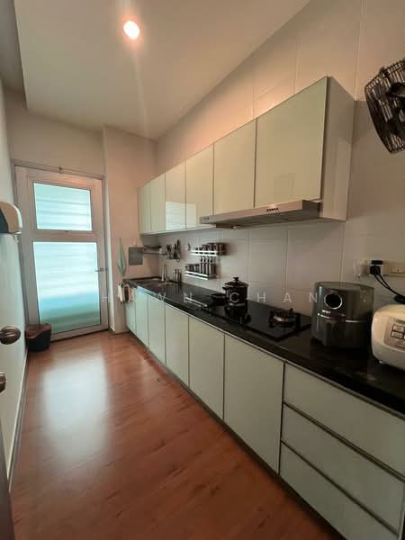Waterway Residences untuk Untuk Dijual - RM 2,580,000, Mac 2026 - Kitchen - PropertyGuru.com.my
