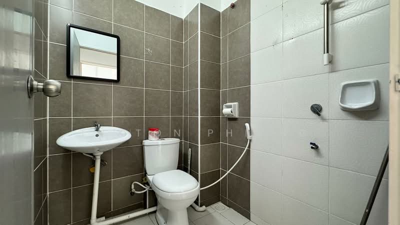 2-storey Terraced House for Sale in Iskandar Puteri (Nusajaya) (Johor) - Tuxton Phiong - Bathroom - PropertyGuru.com.my