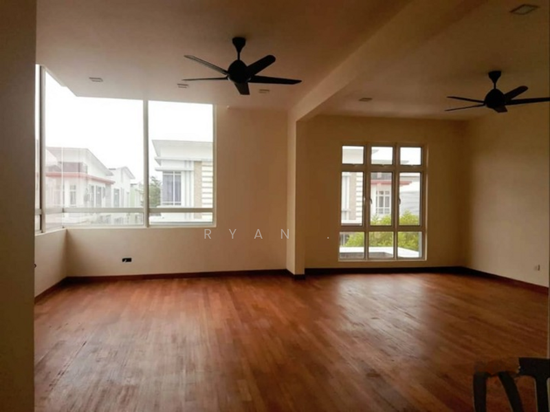 Link Bungalow for Sale in Setia Alam (Selangor) - Ryan . - Living Room - PropertyGuru.com.my