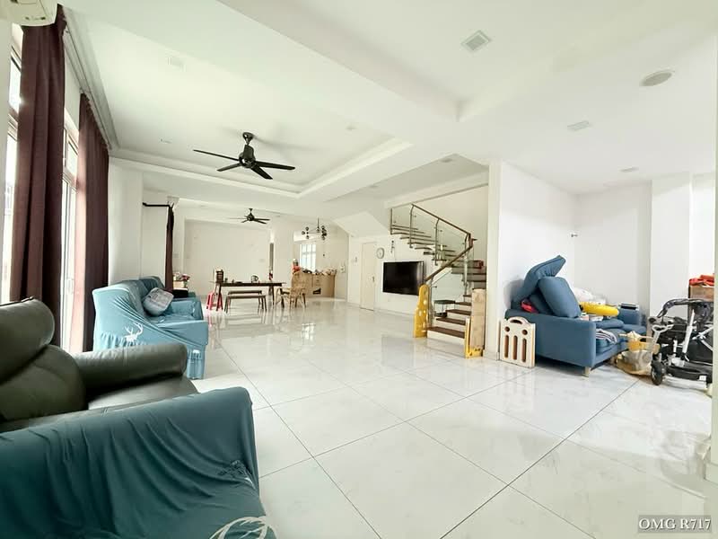 Link Bungalow for Sale in Setia Alam (Selangor) - Ryan . - Living Room - PropertyGuru.com.my