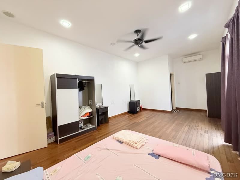 Link Bungalow for Sale in Setia Alam (Selangor) - Ryan . - Bedroom - PropertyGuru.com.my