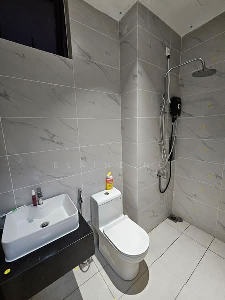 Service Residence for Sale at Space Residency - Elaine Ng - Bathroom - PropertyGuru.com.my