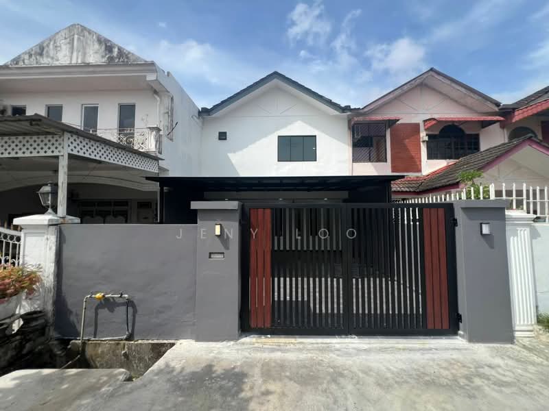 2-storey Terraced House for Sale in Taman Sri Skudai (Skudai) - Jeny Loo - Exterior - PropertyGuru.com.my