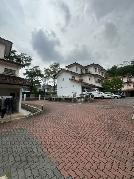 Townhouse for Sale in Bandar Pinggiran Subang (Shah Alam) - Leon Lim - Exterior - PropertyGuru.com.my