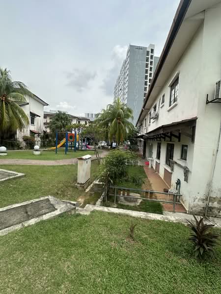 Townhouse for Sale in Bandar Pinggiran Subang (Shah Alam) - Leon Lim - Exterior - PropertyGuru.com.my