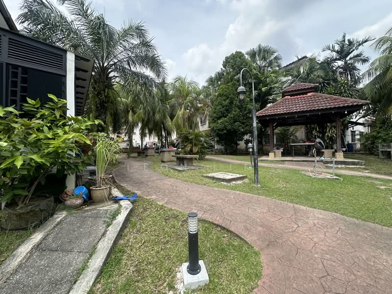 Townhouse for Sale in Bandar Pinggiran Subang (Shah Alam) - Leon Lim - Exterior - PropertyGuru.com.my