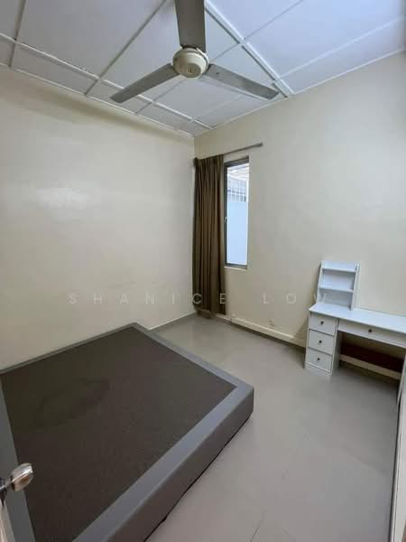 2.5-storey Terraced House for Sale in Bandar Puteri Puchong (Puchong) - Shanice Low - Bedroom - PropertyGuru.com.my