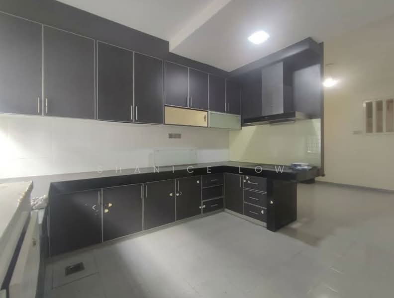2.5-storey Terraced House for Sale in Bandar Puteri Puchong (Puchong) - Shanice Low - Kitchen - PropertyGuru.com.my