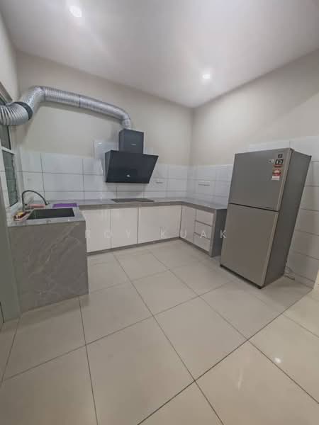 Condominium for Sale at Palm Garden - Roy Kuak - Kitchen - PropertyGuru.com.my