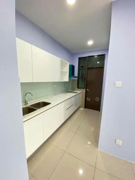 Servis Apartment untuk Dijual di 8Scape Residence @ Sutera - Elaine Ng - Kitchen - PropertyGuru.com.my