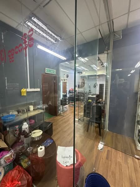 Shop for Sale in Taman Bintang Utama (Senai) - Tracy Ong - Interior - PropertyGuru.com.my