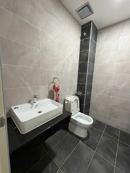 Danga Sutera untuk Untuk Disewa - RM 5,000 /bulan, Mac 2026 - Bathroom - PropertyGuru.com.my